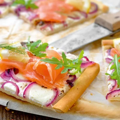 Flammkuchen z Łososiem